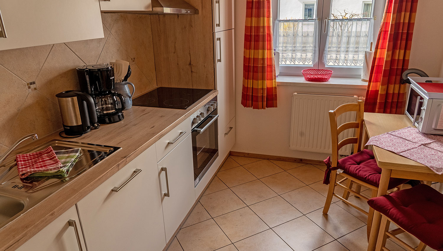 FEWO Enzian Schwangau Landhaus am Kurpark